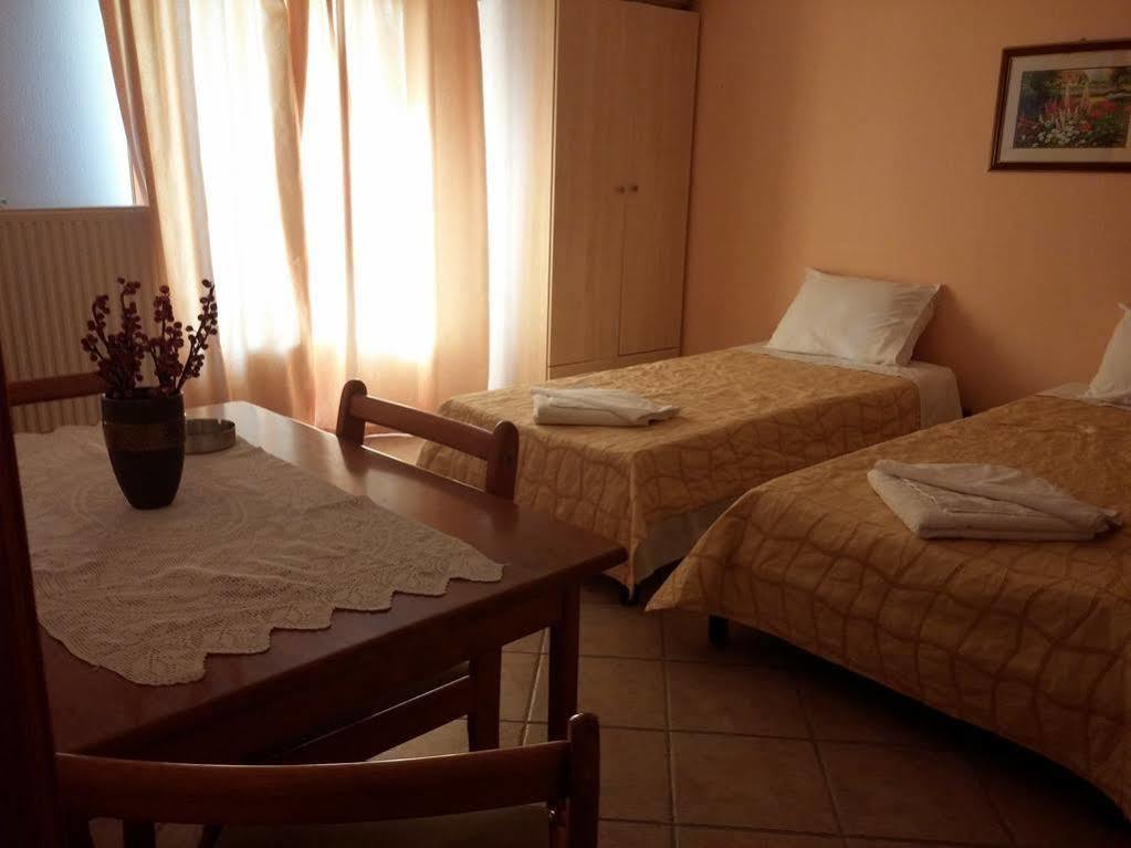 Alexandra'S House Otel İskados Dış mekan fotoğraf